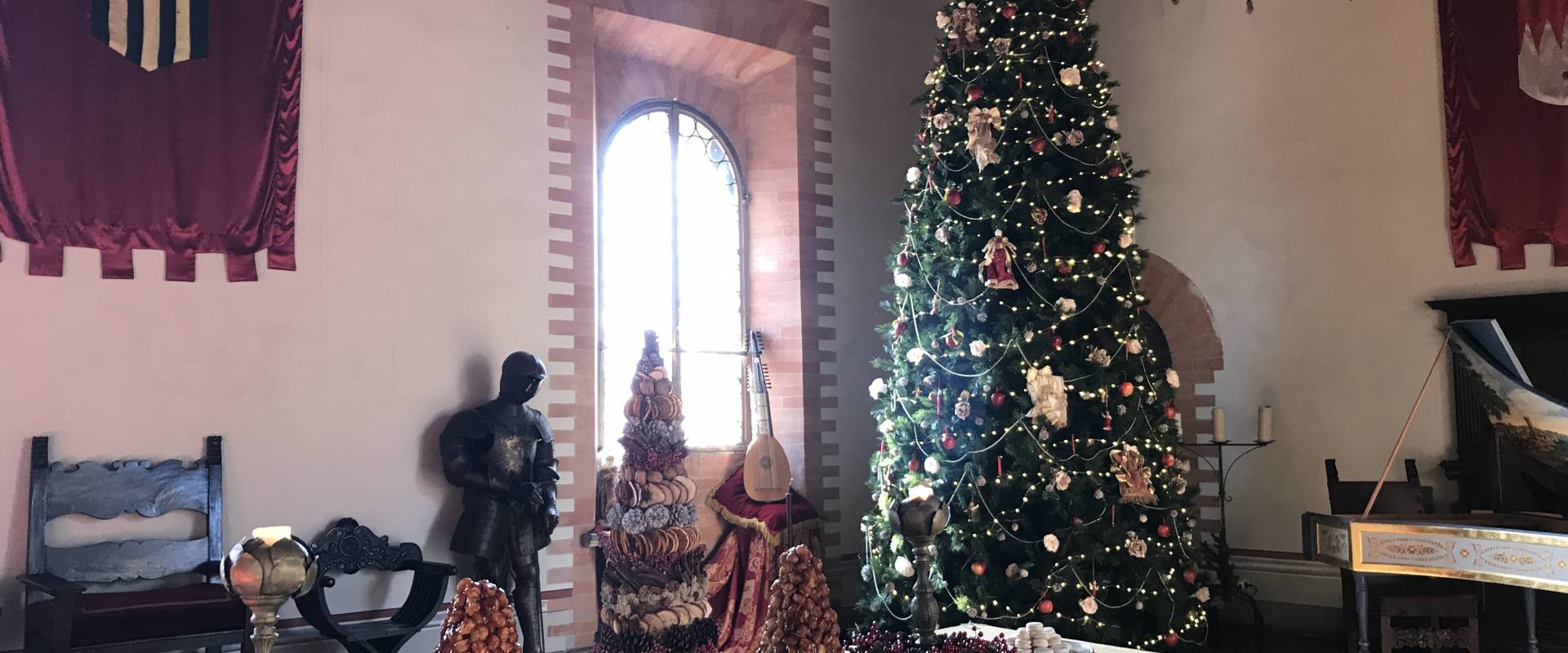 Castello di Gropparello - evento del Periodo Natalizio - "Castello d'Inverno - Magia del Natale Incantato" dal 1 dicembre al 20 gennaio foto di Rita Trecci Gibelli